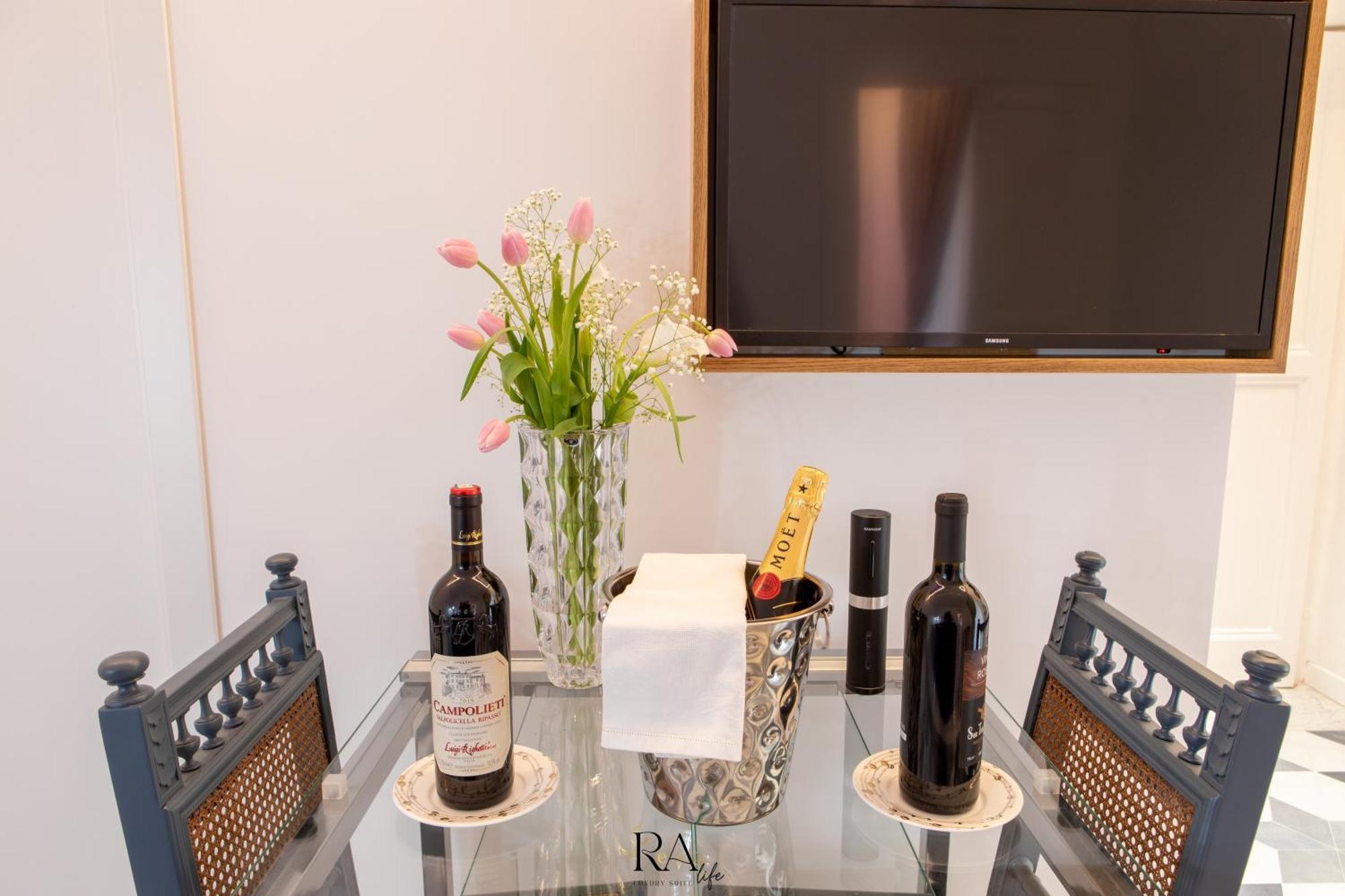 Rea Life Luxury Suite カーヴァ・デ・ティッレーニ エクステリア 写真